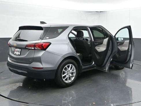 Used 2023 Chevrolet Equinox LT image 56