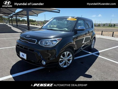 Used 2016 Kia Soul ! w/ Premium Package FWD image 1