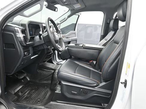 Used 2026 Ford F450 Lariat w/ FX4 Off-Road Package AWD/4WD image 15