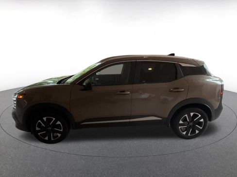 Used 2026 Nissan Kicks SV w/ Cold Weather Package AWD/4WD image 8