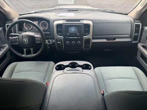 Used 2019 RAM 1500 Classic SLT AWD/4WD image 12