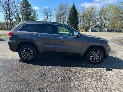 Used 2020 Jeep Grand Cherokee Limited AWD/4WD image 5