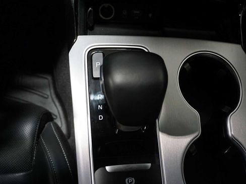 Used 2021 Kia Stinger GT2 image 23