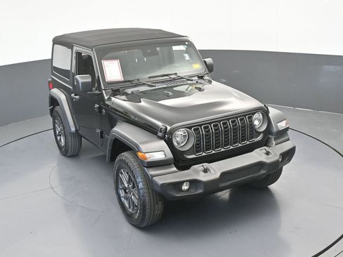 Used 2024 Jeep Wrangler Sport S image 44