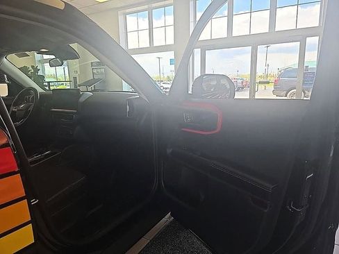 Used 2025 Ford Bronco Sport Free Wheeling w/ Convenience Package AWD/4WD image 36
