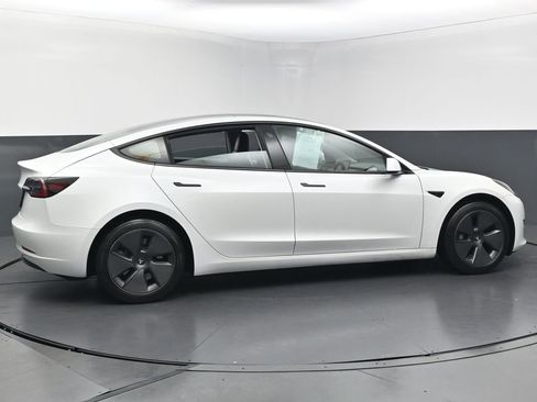 Used 2023 Tesla Model 3 Standard Range RWD image 5
