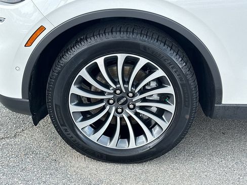 Used 2022 Lincoln Aviator Reserve w/ Equipment Group 201A RWD image 11