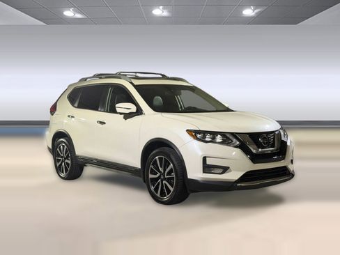 Used 2020 Nissan Rogue SL w/ Premium Package image 6