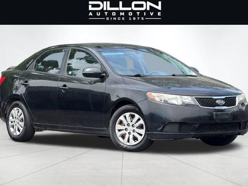 Used 2011 Kia Forte EX FWD image 2