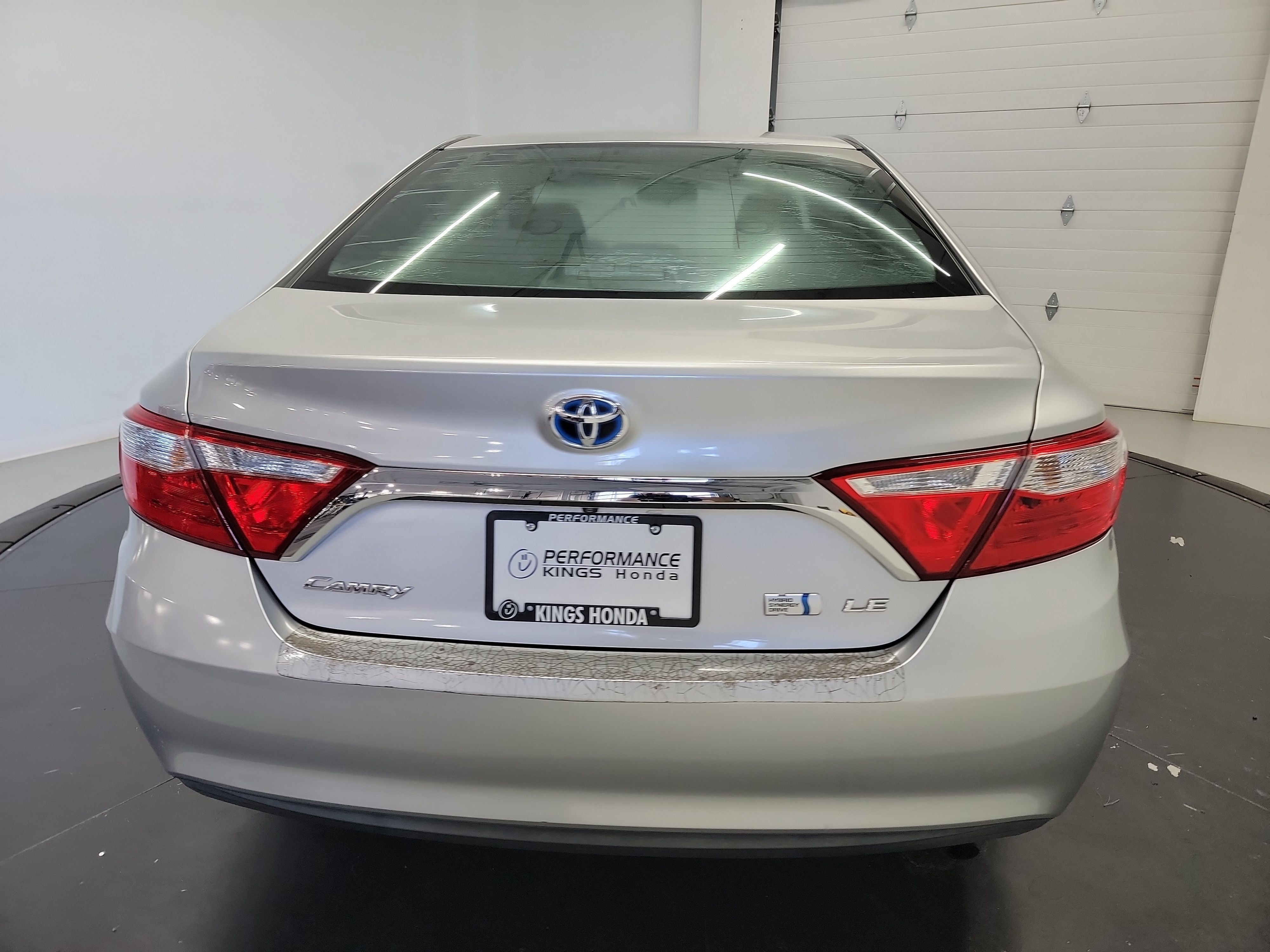Used 2017 Toyota Camry LE FWD image 8