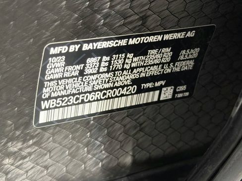 Used 2024 BMW iX xDrive50 w/ Premium Package AWD/4WD image 33