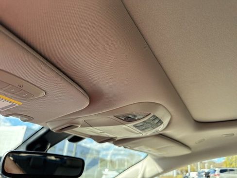 Used 2020 Chrysler Pacifica Limited image 20