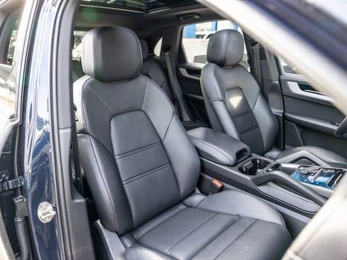 Certified 2025 Porsche Cayenne S AWD/4WD image 47