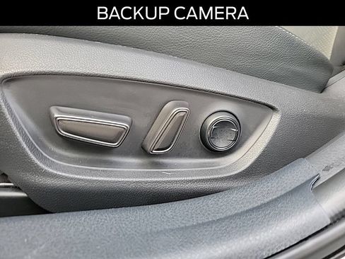 Used 2022 Toyota Camry XSE AWD/4WD image 17