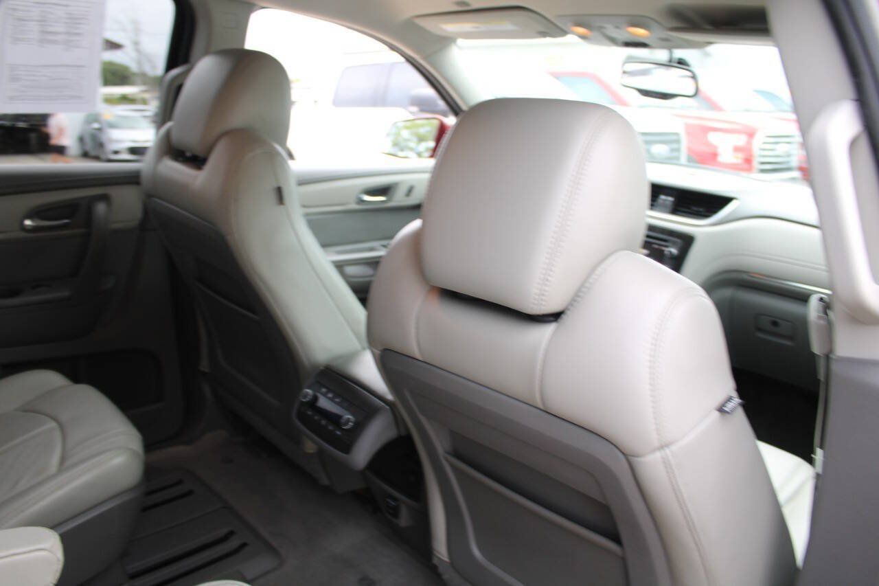 Used 2015 Chevrolet Traverse LT AWD/4WD image 10