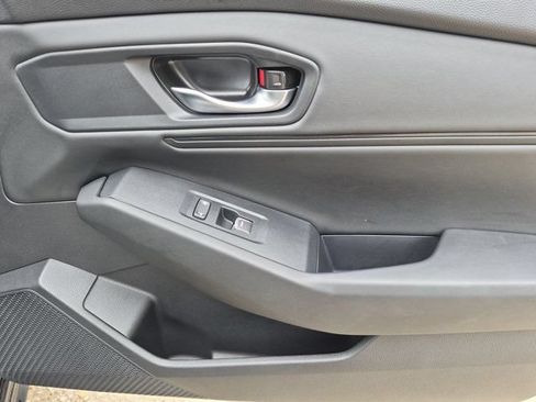 Used 2025 Honda Accord SE image 32