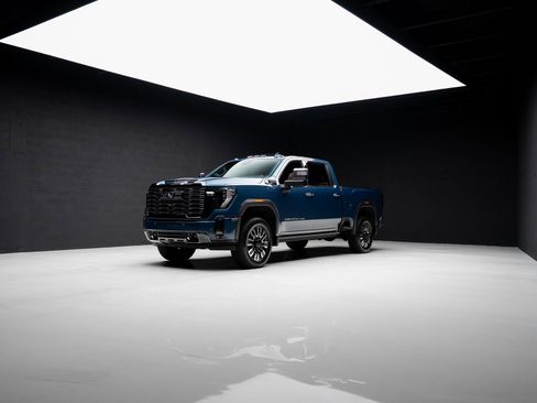 Used 2024 GMC Sierra 2500 Denali Ultimate w/ LPO, GMC Protection Package image 79