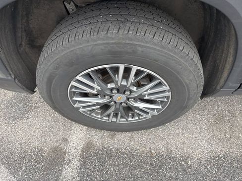 Used 2024 Chevrolet Traverse LT image 10