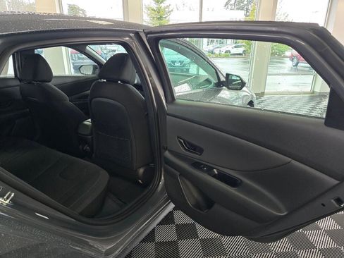 New 2026 Hyundai Elantra SEL Sport FWD image 37