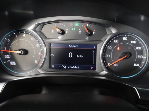 Used 2023 Chevrolet Traverse LT w/ Rear Camera Mirror Package AWD/4WD image 39