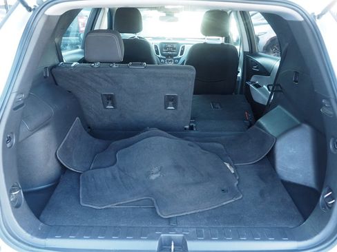 Used 2021 Chevrolet Equinox LS w/ LS Convenience Package image 23