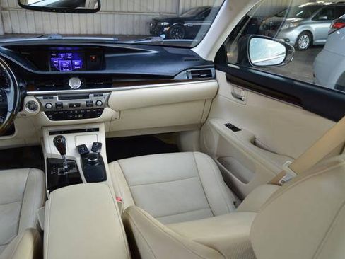 Used 2014 Lexus ES 350 w/ Premium Package FWD image 49