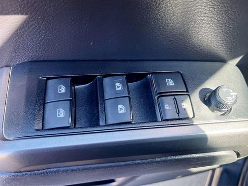 Used 2023 Toyota Tacoma TRD Sport w/ Technology Package RWD image 17