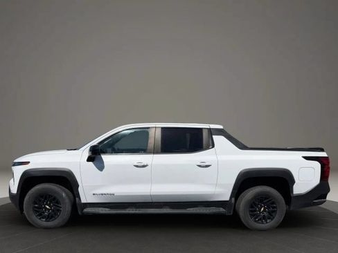 Used 2024 Chevrolet Silverado EV W/T AWD/4WD image 2