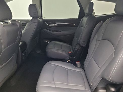 Used 2018 Buick Enclave Essence image 18