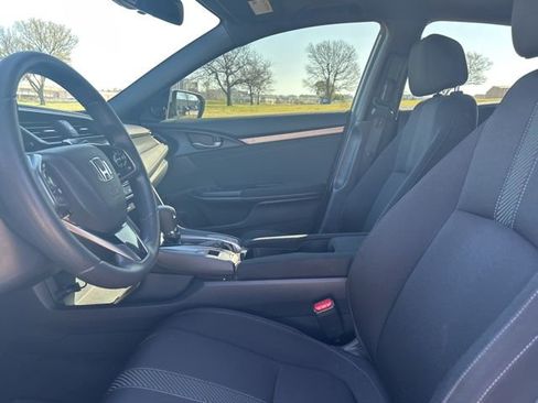 Used 2019 Honda Civic EX image 12