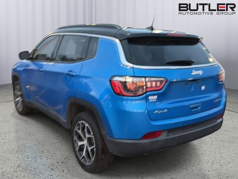 Used 2024 Jeep Compass Limited AWD/4WD image 8