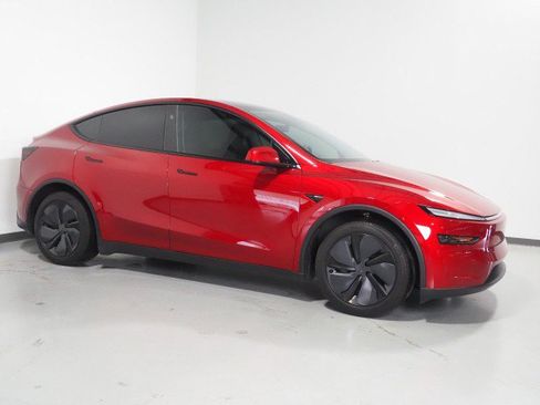 Used 2026 Tesla Model Y Long Range AWD/4WD image 1