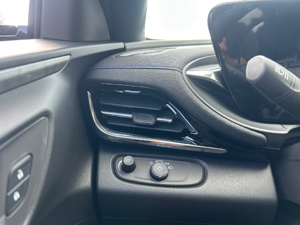New 2026 Buick Envista Sport Touring w/ Convenience I Package FWD image 20