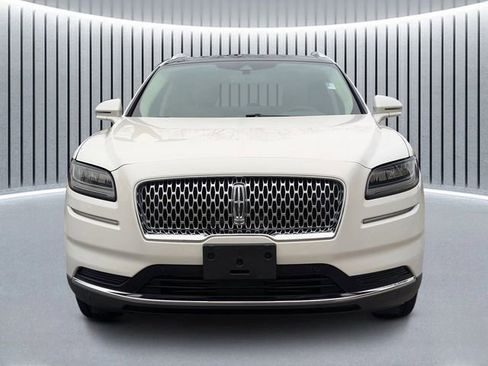 Used 2022 Lincoln Nautilus Reserve w/ Equipment Group 201A image 8