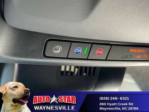 Used 2025 Chevrolet Suburban Premier AWD/4WD image 21