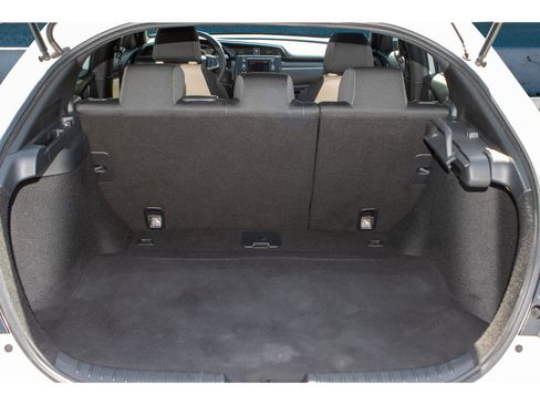 Used 2018 Honda Civic Sport image 9