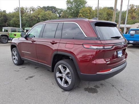 New 2025 Jeep Grand Cherokee Limited image 6