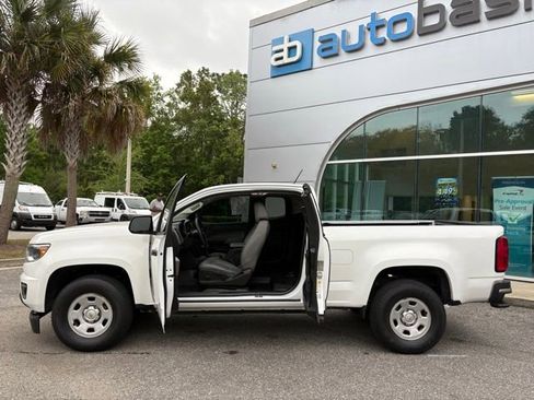 Used 2015 Chevrolet Colorado W/T RWD image 19