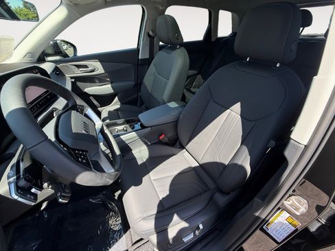 New 2026 Audi Q3 quattro 2.0T AWD/4WD image 10