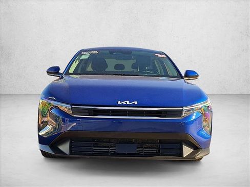 Used 2025 Kia K4 FWD image 2