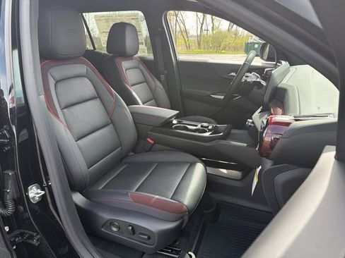New 2026 Chevrolet Equinox RS w/ Convenience Package III AWD/4WD image 32