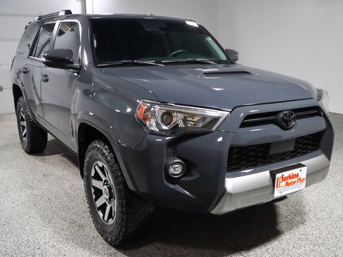 Used 2024 Toyota 4Runner TRD Off-Road Premium w/ Moonroof Package AWD/4WD image 5