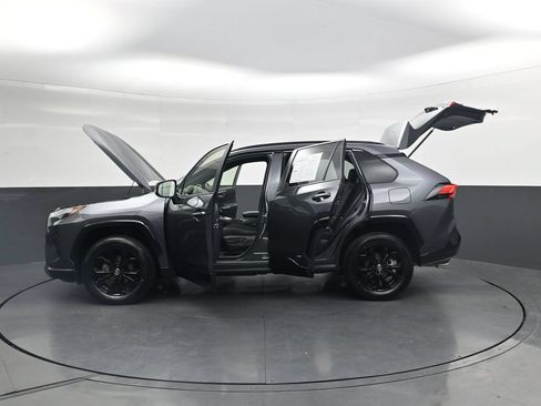 Used 2023 Toyota RAV4 SE AWD/4WD image 44