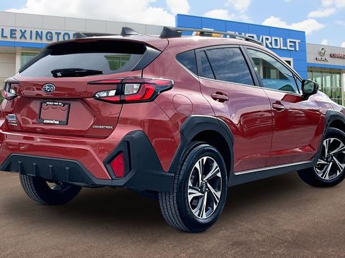 Used 2024 Subaru Crosstrek 2.0i Premium w/ Crosstrek Mirror Package image 13