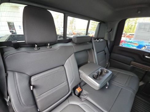 Used 2021 GMC Sierra 3500 Denali w/ Denali Ultimate Package image 17