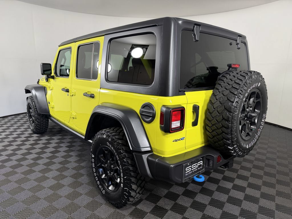 Used 2023 Jeep Wrangler Unlimited w/ Cold Weather Group AWD/4WD image 7
