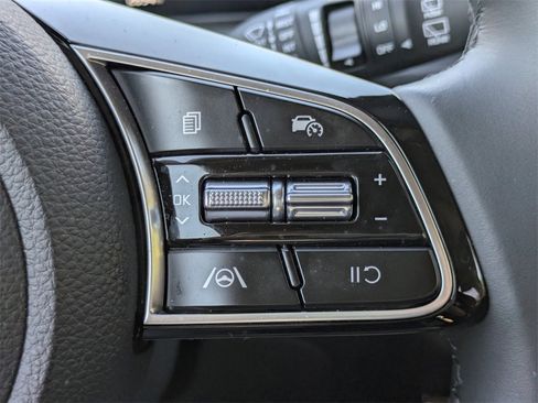 Used 2025 Kia Seltos EX w/ EX Sunroof Package image 27