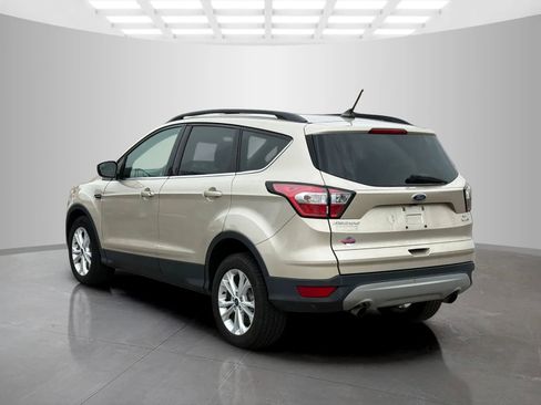 Used 2018 Ford Escape SE w/ SE Sync 3 Package image 5