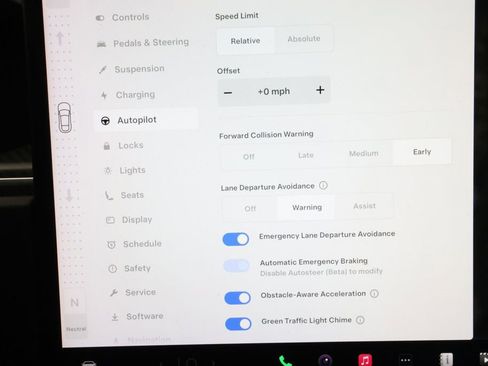 Used 2021 Tesla Model S Plaid image 17