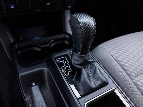 Used 2023 Toyota Tacoma SR AWD/4WD image 24